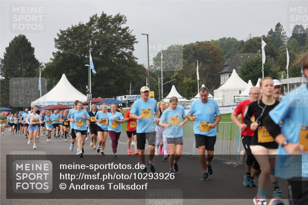 13.09.2026 - Kiel Lauf Andreas Tolksdorf http://msf.ph/oto/10293926 13.09.2026 09:25:22 Kiellinie 9933, 6797, 2437, 3676 meine-sportfotos.de