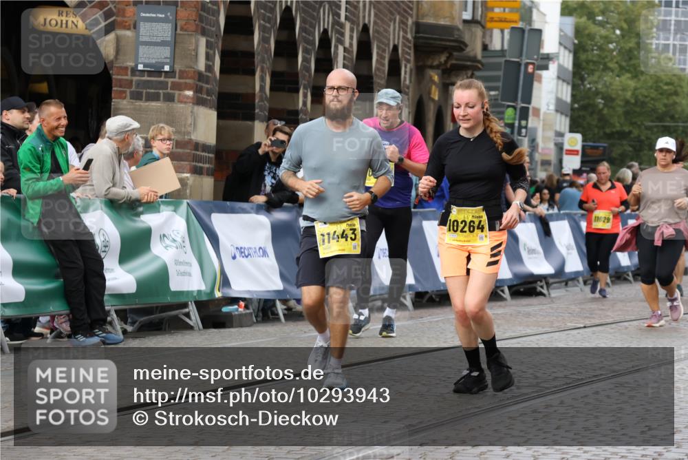 13.09.2026 - 21. swb-Marathon Bremen Strokosch-Dieckow http://msf.ph/oto/10293943 13.09.2026 11:18:53 Ziel 10176, 10194, 10535, 10600, 10895, 10899, 10997, 12371, 12422, 12561, 10202, 10524, 11629, 11794 meine-sportfotos.de