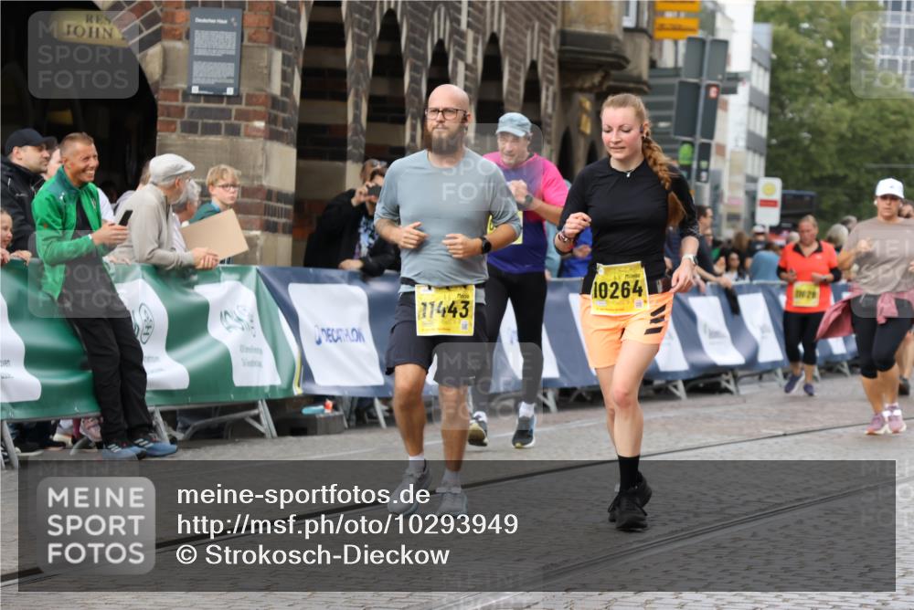 13.09.2026 - 21. swb-Marathon Bremen Strokosch-Dieckow http://msf.ph/oto/10293949 13.09.2026 11:18:53 Ziel 10176, 10194, 10535, 10600, 10895, 10899, 10997, 12371, 12422, 12561, 10202, 10524, 11629, 11794 meine-sportfotos.de