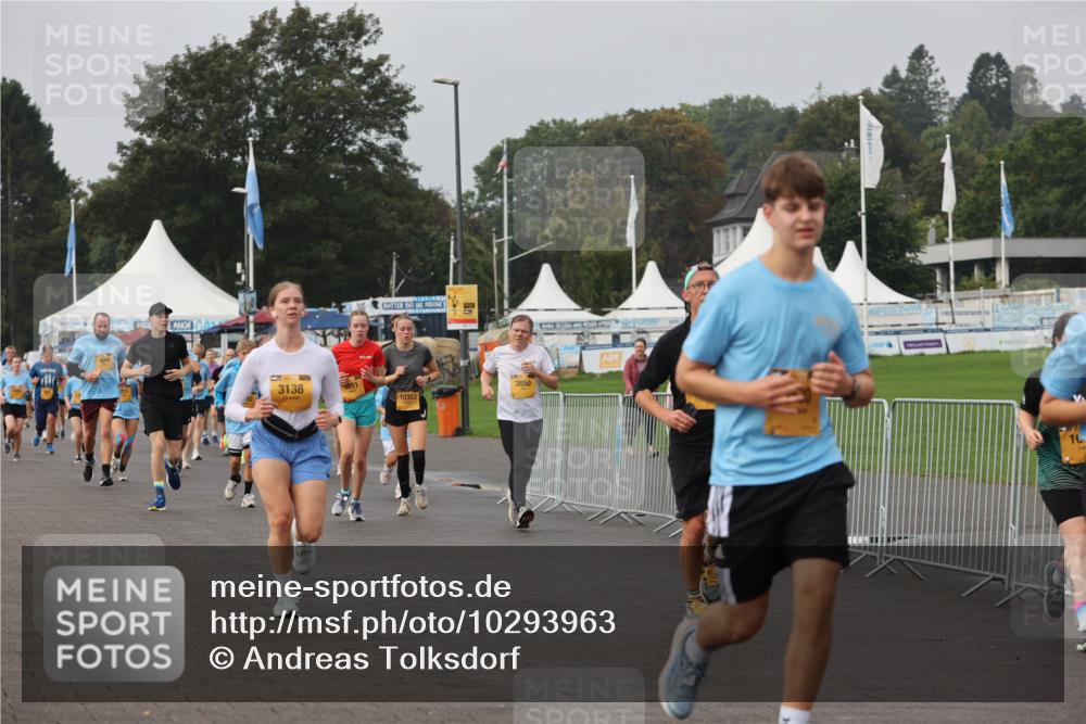 13.09.2026 - Kiel Lauf Andreas Tolksdorf http://msf.ph/oto/10293963 13.09.2026 09:25:28 Kiellinie 3138, 5011, 10353, 3850 meine-sportfotos.de
