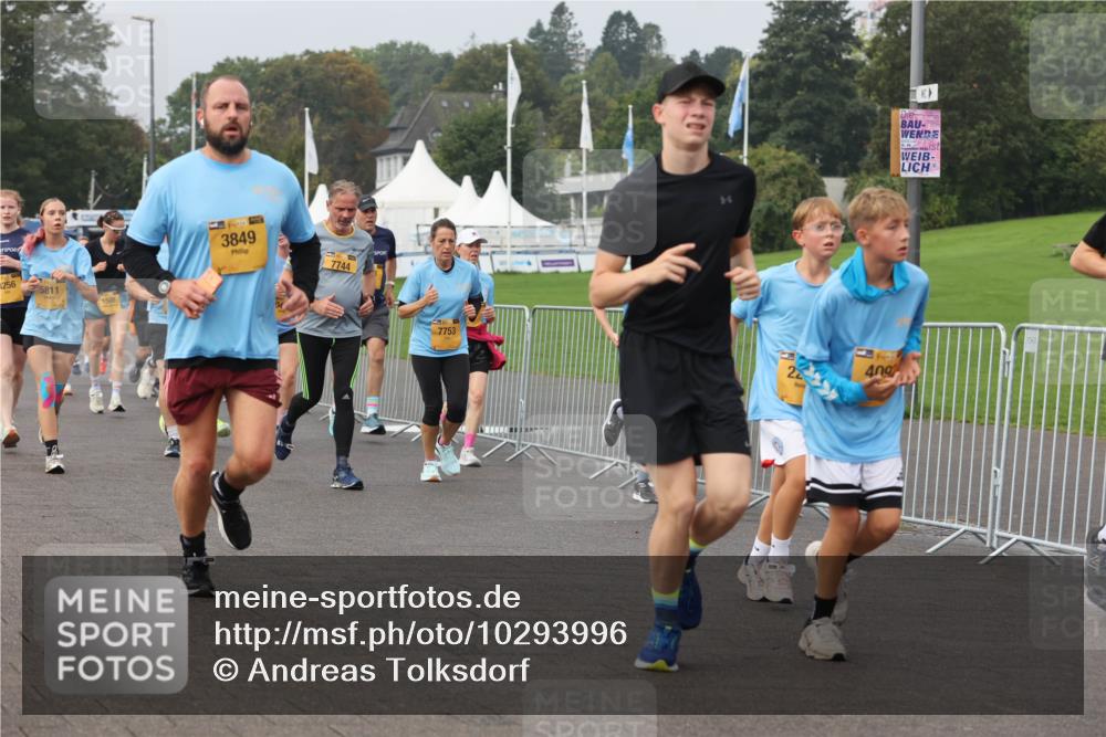 13.09.2026 - Kiel Lauf Andreas Tolksdorf http://msf.ph/oto/10293996 13.09.2026 09:25:36 Kiellinie 256, 5811, 1508, 39, 3849, 7744, 7753, 409 meine-sportfotos.de