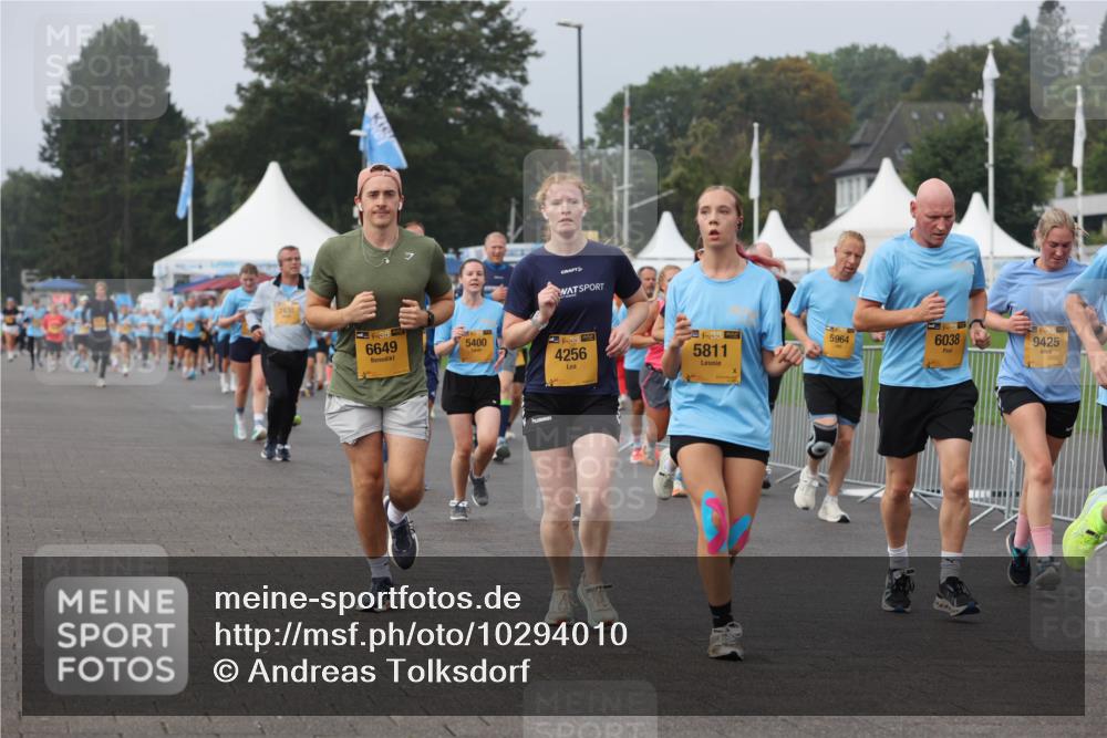 13.09.2026 - Kiel Lauf Andreas Tolksdorf http://msf.ph/oto/10294010 13.09.2026 09:25:39 Kiellinie 7430, 39, 6649, 5400, 4, 39, 138, 5964, 6038, 5811, 9425, 4256 meine-sportfotos.de