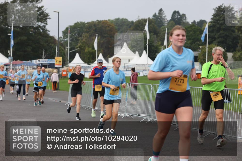 13.09.2026 - Kiel Lauf Andreas Tolksdorf http://msf.ph/oto/10294020 13.09.2026 09:25:47 Kiellinie 10036, 3627, 7773, 9456 meine-sportfotos.de