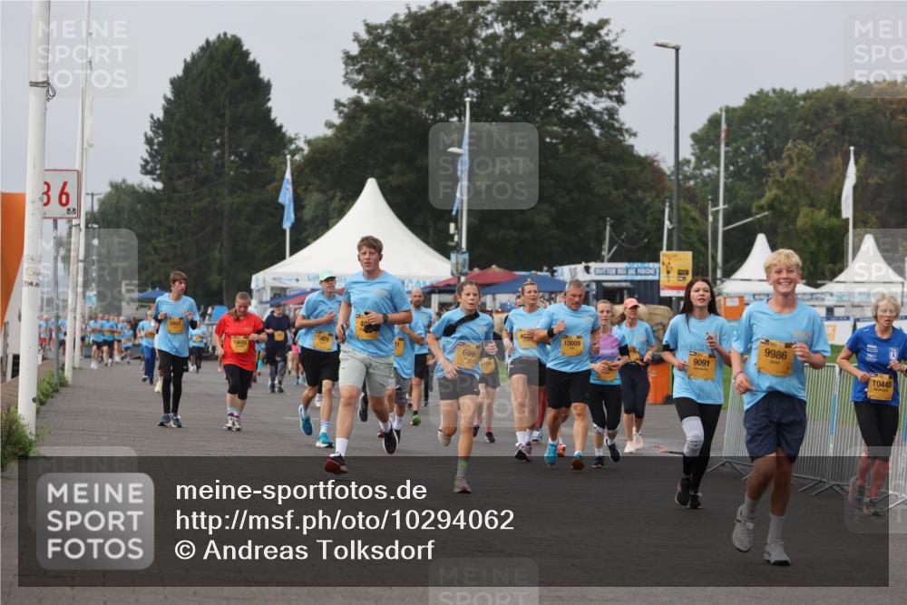 13.09.2026 - Kiel Lauf Andreas Tolksdorf http://msf.ph/oto/10294062 13.09.2026 09:25:54 Kiellinie 36, 10009, 699, 9091, 10685, 9986, 10445 meine-sportfotos.de
