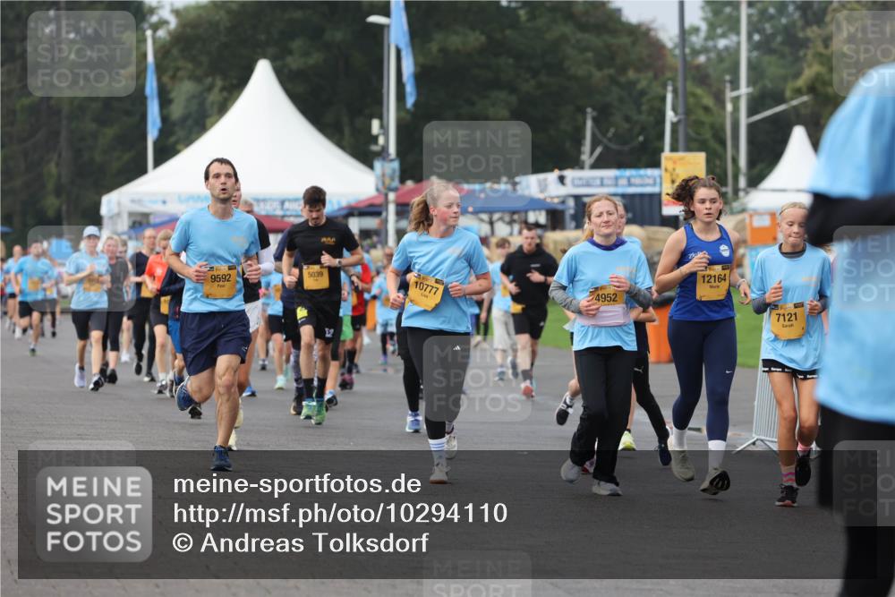 13.09.2026 - Kiel Lauf Andreas Tolksdorf http://msf.ph/oto/10294110 13.09.2026 09:26:05 Kiellinie 5039, 9592, 10777, 4952, 12, 12164, 7121 meine-sportfotos.de