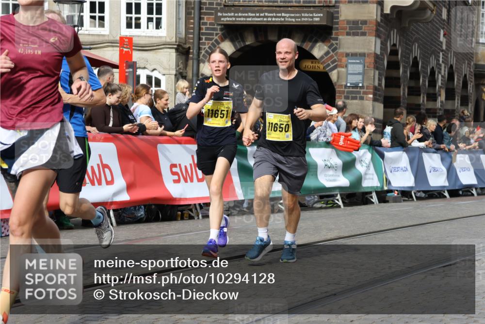 13.09.2026 - 21. swb-Marathon Bremen Strokosch-Dieckow http://msf.ph/oto/10294128 13.09.2026 10:47:21 Ziel 10289, 10445, 10504, 10744, 11060, 11199, 11212, 11344, 11608, 11650, 11651, 11661, 11783, 11814, 12364, 12375, 12415, 12470, 13613, 10189, 10223, 10270, 10310, 10594, 10807, 10873, 11130, 11469, 11646, 12195, 12296, 12318, 13521 meine-sportfotos.de