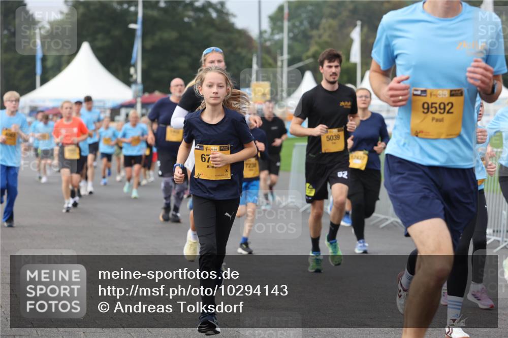 13.09.2026 - Kiel Lauf Andreas Tolksdorf http://msf.ph/oto/10294143 13.09.2026 09:26:11 Kiellinie 67, 5039, 7231, 02, 12432, 9592 meine-sportfotos.de