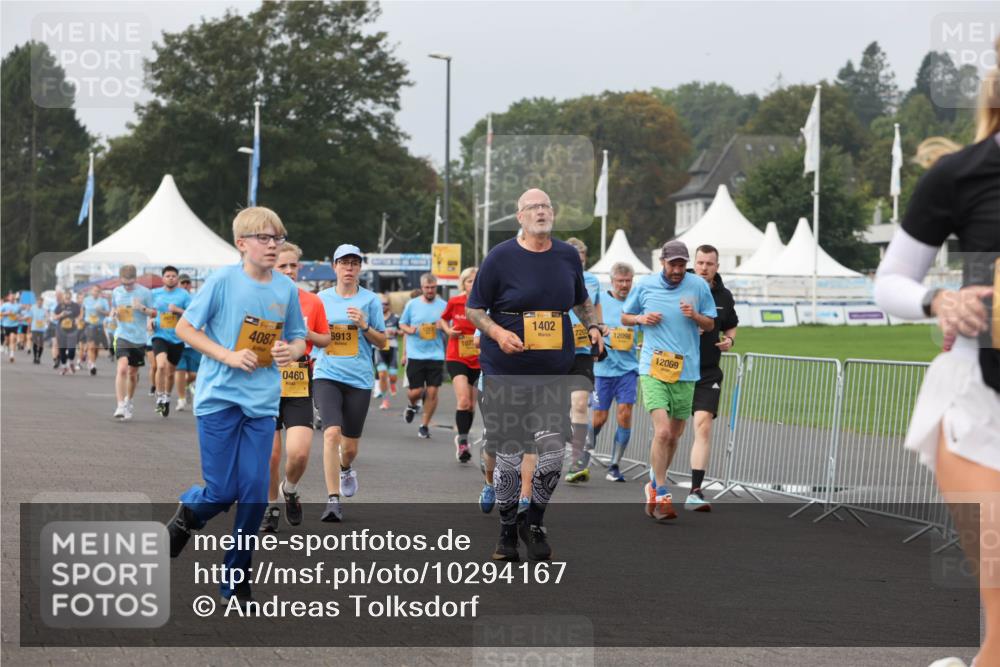 13.09.2026 - Kiel Lauf Andreas Tolksdorf http://msf.ph/oto/10294167 13.09.2026 09:26:14 Kiellinie 4087, 0460, 1402, 7202, 12098, 6913, 1075, 12069 meine-sportfotos.de