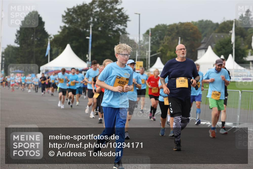13.09.2026 - Kiel Lauf Andreas Tolksdorf http://msf.ph/oto/10294171 13.09.2026 09:26:15 Kiellinie 38, 4087, 1402, 12069 meine-sportfotos.de