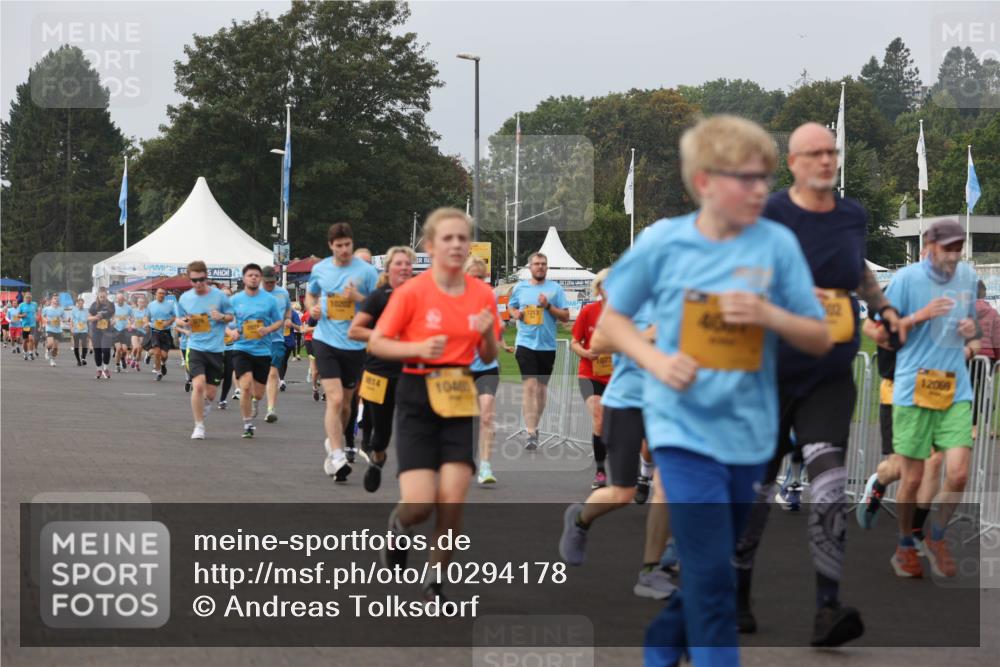 13.09.2026 - Kiel Lauf Andreas Tolksdorf http://msf.ph/oto/10294178 13.09.2026 09:26:16 Kiellinie 10202, 1814, 1040, 1213, 12068 meine-sportfotos.de