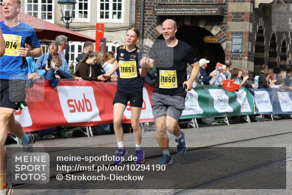 13.09.2026 - 21. swb-Marathon Bremen Strokosch-Dieckow http://msf.ph/oto/10294190 13.09.2026 10:47:21 Ziel 10289, 10445, 10504, 10744, 11060, 11199, 11212, 11344, 11608, 11650, 11651, 11661, 11783, 11814, 12364, 12375, 12415, 12470, 13613, 10189, 10223, 10270, 10310, 10594, 10807, 10873, 11130, 11469, 11646, 12195, 12296, 12318, 13521 meine-sportfotos.de