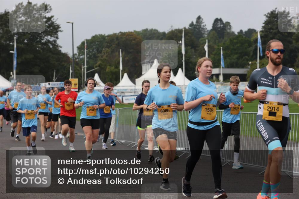 13.09.2026 - Kiel Lauf Andreas Tolksdorf http://msf.ph/oto/10294250 13.09.2026 09:26:27 Kiellinie 9224, 288, 5171, 6099, 39, 8066, 38, 1503, 5939, 2914 meine-sportfotos.de