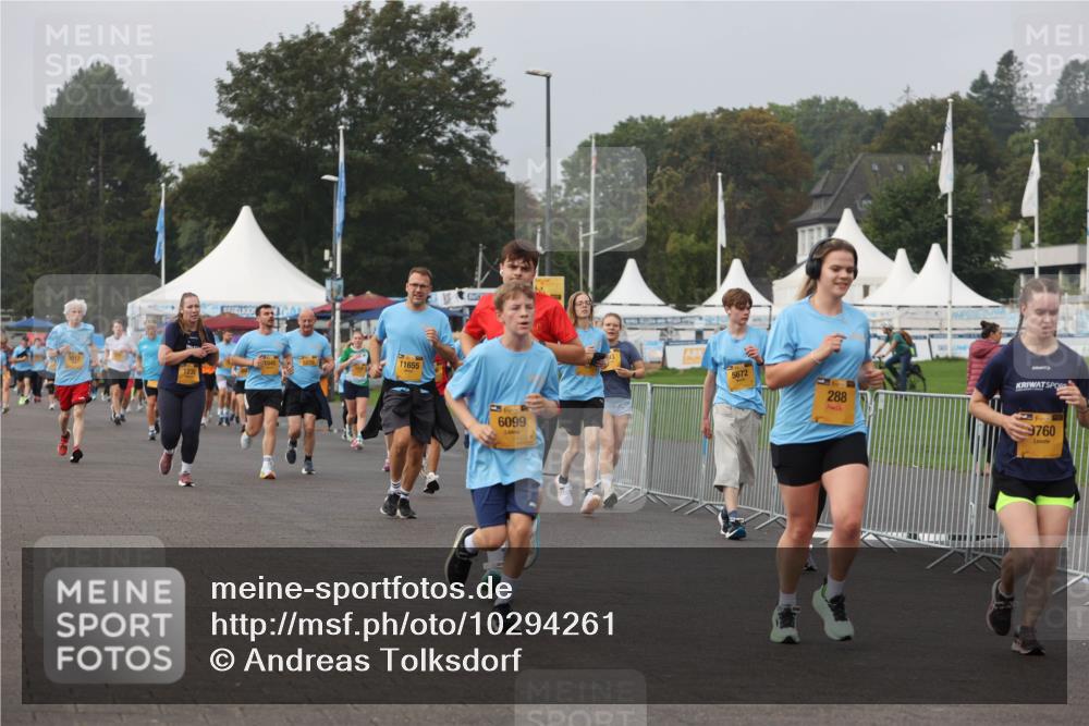 13.09.2026 - Kiel Lauf Andreas Tolksdorf http://msf.ph/oto/10294261 13.09.2026 09:26:28 Kiellinie 1045, 11655, 6099, 5672, 288, 9760 meine-sportfotos.de