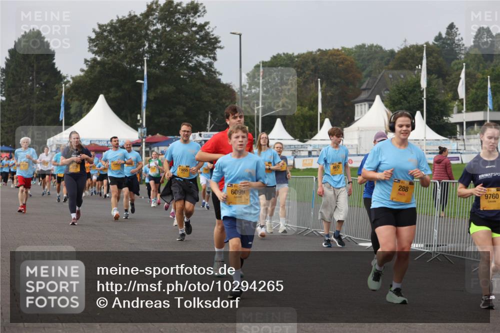 13.09.2026 - Kiel Lauf Andreas Tolksdorf http://msf.ph/oto/10294265 13.09.2026 09:26:29 Kiellinie 2017, 1235, 104, 11655, 6099, 5672, 288, 9760 meine-sportfotos.de