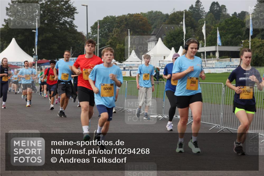 13.09.2026 - Kiel Lauf Andreas Tolksdorf http://msf.ph/oto/10294268 13.09.2026 09:26:29 Kiellinie 11655, 1045, 1235, 92, 6099, 5672, 288, 9760 meine-sportfotos.de