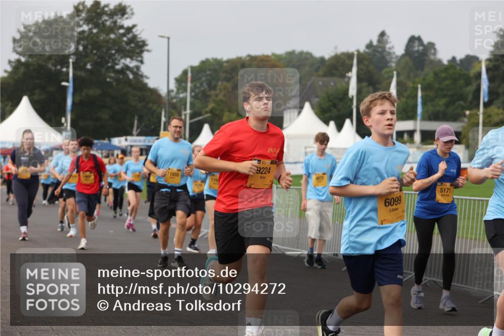 13.09.2026 - Kiel Lauf Andreas Tolksdorf http://msf.ph/oto/10294272 13.09.2026 09:26:30 Kiellinie 11655, 116, 38, 9224, 6099, 5171 meine-sportfotos.de