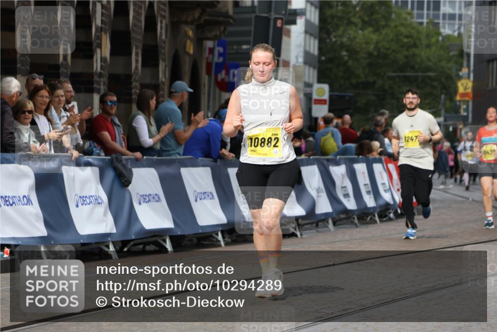 13.09.2026 - 21. swb-Marathon Bremen Strokosch-Dieckow http://msf.ph/oto/10294289 13.09.2026 11:19:57 Ziel 10004, 11457, 10430, 11244, 11333, 11337, 11546 meine-sportfotos.de
