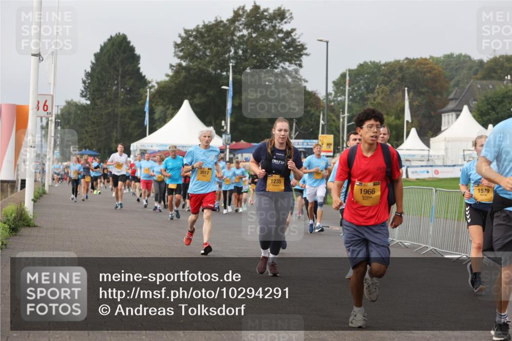 13.09.2026 - Kiel Lauf Andreas Tolksdorf http://msf.ph/oto/10294291 13.09.2026 09:26:33 Kiellinie 36, 2017, 1235, 1966, 1579 meine-sportfotos.de