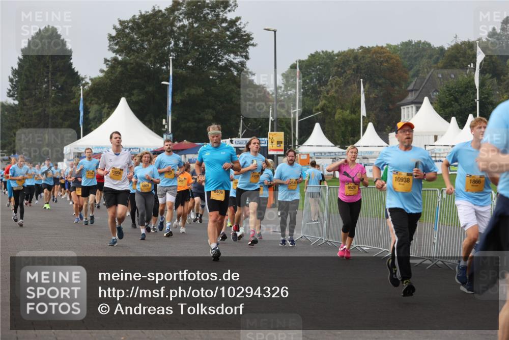13.09.2026 - Kiel Lauf Andreas Tolksdorf http://msf.ph/oto/10294326 13.09.2026 09:26:38 Kiellinie 4704, 10300, 6809, 2671, 8409, 12259, 9528, 10938, 1866 meine-sportfotos.de
