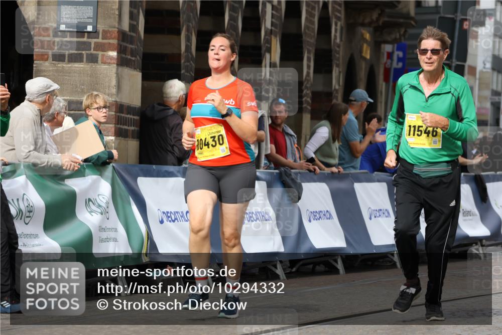 13.09.2026 - 21. swb-Marathon Bremen Strokosch-Dieckow http://msf.ph/oto/10294332 13.09.2026 11:20:06 Ziel 10882, 11457, 12472, 11244, 11333, 11337, 12374 meine-sportfotos.de