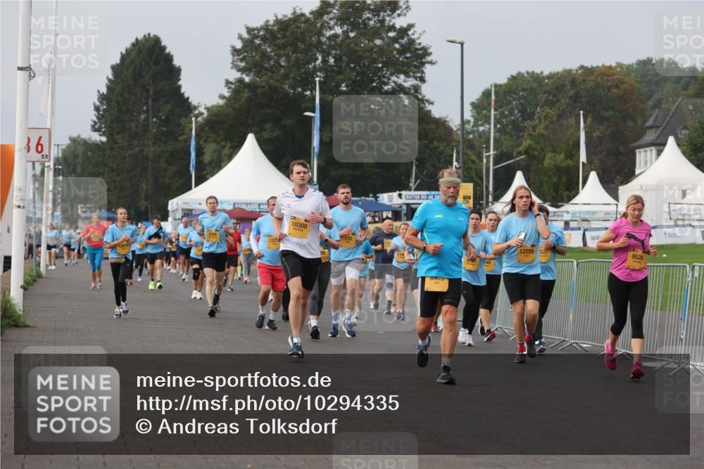 13.09.2026 - Kiel Lauf Andreas Tolksdorf http://msf.ph/oto/10294335 13.09.2026 09:26:40 Kiellinie 36, 12676, 10300, 4704, 122, 0403, 12259, 527, 9528, 948 meine-sportfotos.de