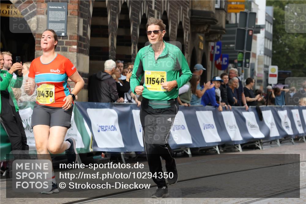 13.09.2026 - 21. swb-Marathon Bremen Strokosch-Dieckow http://msf.ph/oto/10294350 13.09.2026 11:20:07 Ziel 10882, 11457, 12472, 11244, 11333, 11337, 12374 meine-sportfotos.de