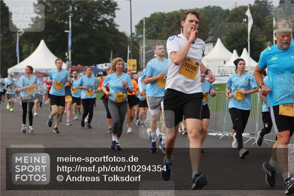 13.09.2026 - Kiel Lauf Andreas Tolksdorf http://msf.ph/oto/10294354 13.09.2026 09:26:43 Kiellinie 12676, 4704, 4615, 10177, 6809, 133, 39, 10300, 575, 8409 meine-sportfotos.de