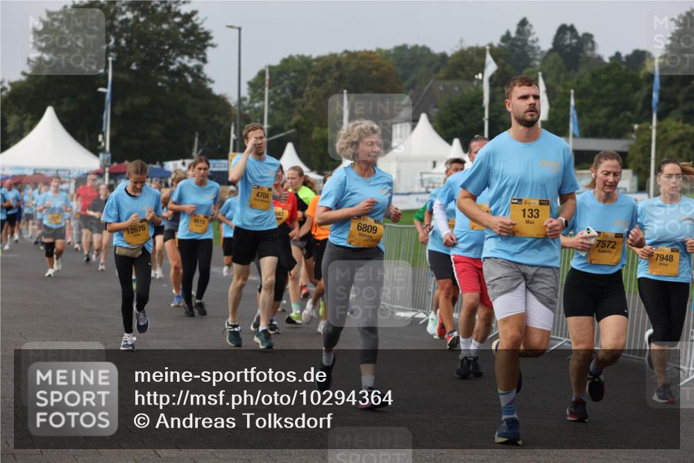 13.09.2026 - Kiel Lauf Andreas Tolksdorf http://msf.ph/oto/10294364 13.09.2026 09:26:45 Kiellinie 12676, 4615, 4704, 047, 1731, 6809, 38, 133, 38, 7572, 1, 39, 7948 meine-sportfotos.de
