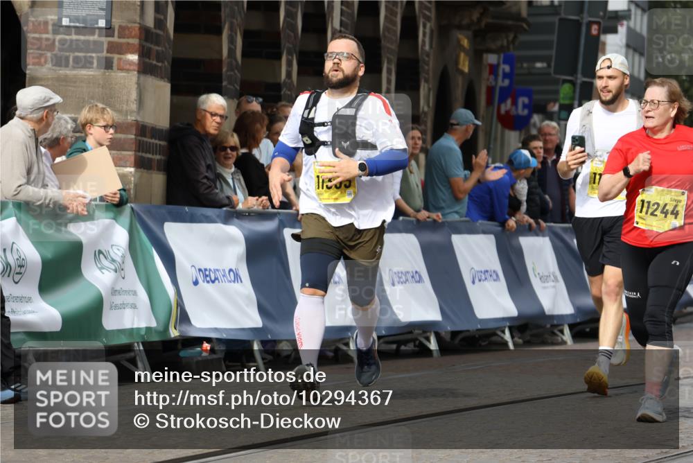 13.09.2026 - 21. swb-Marathon Bremen Strokosch-Dieckow http://msf.ph/oto/10294367 13.09.2026 11:20:17 Ziel 10430, 10882, 11546, 12472, 10161, 11296, 12285, 12374 meine-sportfotos.de