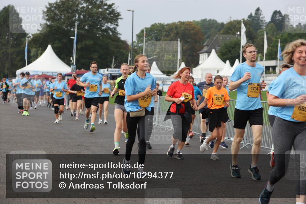 13.09.2026 - Kiel Lauf Andreas Tolksdorf http://msf.ph/oto/10294377 13.09.2026 09:26:46 Kiellinie 1777, 772, 2676, 1047, 2671, 39, 4704, 680 meine-sportfotos.de