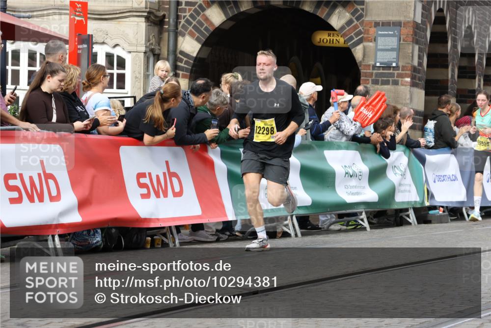 13.09.2026 - 21. swb-Marathon Bremen Strokosch-Dieckow http://msf.ph/oto/10294381 13.09.2026 10:47:25 Ziel 10289, 10744, 11060, 11199, 11212, 11344, 11608, 11650, 11651, 11783, 11814, 12415, 12470, 13589, 13613, 10210, 10223, 10270, 10594, 10807, 10860, 10873, 11130, 11469, 11646, 11809, 12077, 12296, 12318, 12547, 13521 meine-sportfotos.de