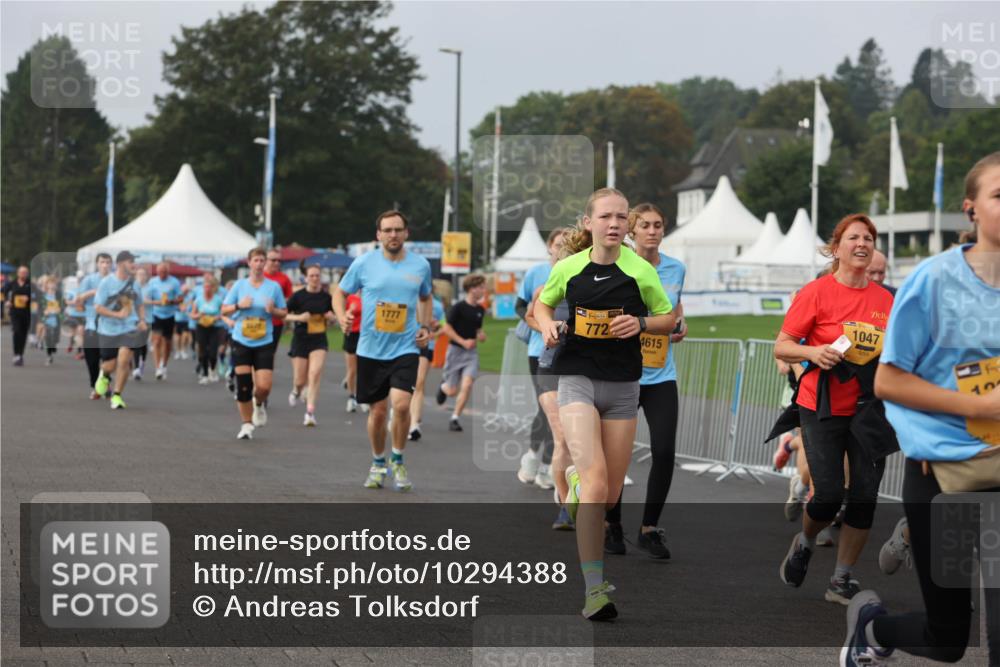 13.09.2026 - Kiel Lauf Andreas Tolksdorf http://msf.ph/oto/10294388 13.09.2026 09:26:48 Kiellinie 1777, 772, 4615, 1047, 10 meine-sportfotos.de