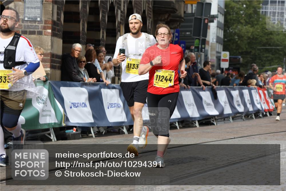 13.09.2026 - 21. swb-Marathon Bremen Strokosch-Dieckow http://msf.ph/oto/10294391 13.09.2026 11:20:18 Ziel 10430, 10882, 11546, 12472, 10161, 11296, 11541, 11980, 12285 meine-sportfotos.de