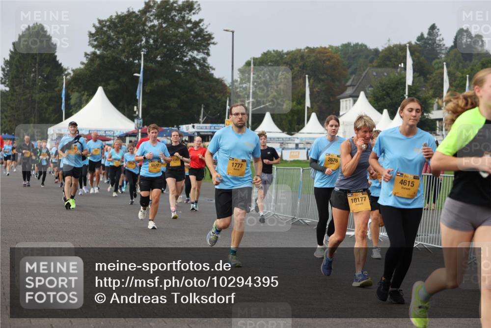 13.09.2026 - Kiel Lauf Andreas Tolksdorf http://msf.ph/oto/10294395 13.09.2026 09:26:49 Kiellinie 6577, 12347, 1777, 2676, 10177, 1, 38, 4615 meine-sportfotos.de