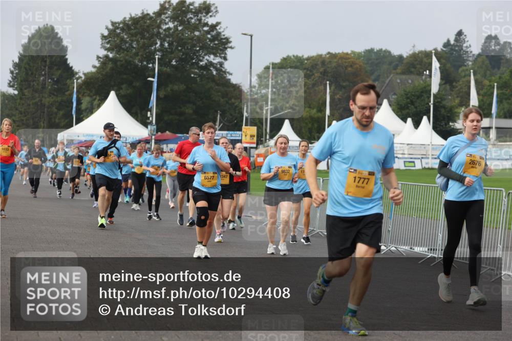 13.09.2026 - Kiel Lauf Andreas Tolksdorf http://msf.ph/oto/10294408 13.09.2026 09:26:51 Kiellinie 1033, 6577, 2347, 9832, 1777, 2676 meine-sportfotos.de