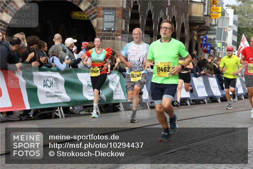 13.09.2026 - 21. swb-Marathon Bremen Strokosch-Dieckow http://msf.ph/oto/10294437 13.09.2026 10:47:27 Ziel 10289, 10744, 11060, 11199, 11212, 11344, 11462, 11608, 11650, 11651, 11783, 11814, 12298, 12415, 12470, 13589, 13613, 10210, 10223, 10270, 10594, 10807, 10860, 10873, 11130, 11469, 11646, 11809, 11894, 12077, 12296, 12318, 12547, 13521 meine-sportfotos.de