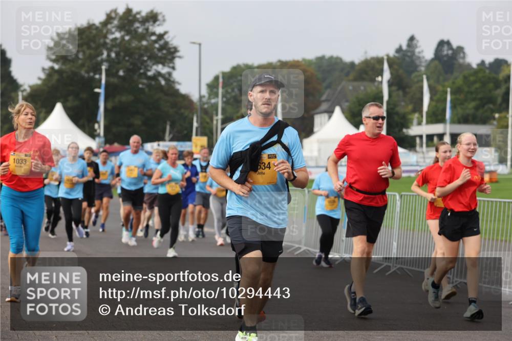 13.09.2026 - Kiel Lauf Andreas Tolksdorf http://msf.ph/oto/10294443 13.09.2026 09:26:56 Kiellinie 1033, 38, 634 meine-sportfotos.de