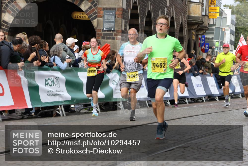 13.09.2026 - 21. swb-Marathon Bremen Strokosch-Dieckow http://msf.ph/oto/10294457 13.09.2026 10:47:27 Ziel 10289, 10744, 11060, 11199, 11212, 11344, 11462, 11608, 11650, 11651, 11783, 11814, 12298, 12415, 12470, 13589, 13613, 10210, 10223, 10270, 10594, 10807, 10860, 10873, 11130, 11469, 11646, 11809, 11894, 12077, 12296, 12318, 12547, 13521 meine-sportfotos.de