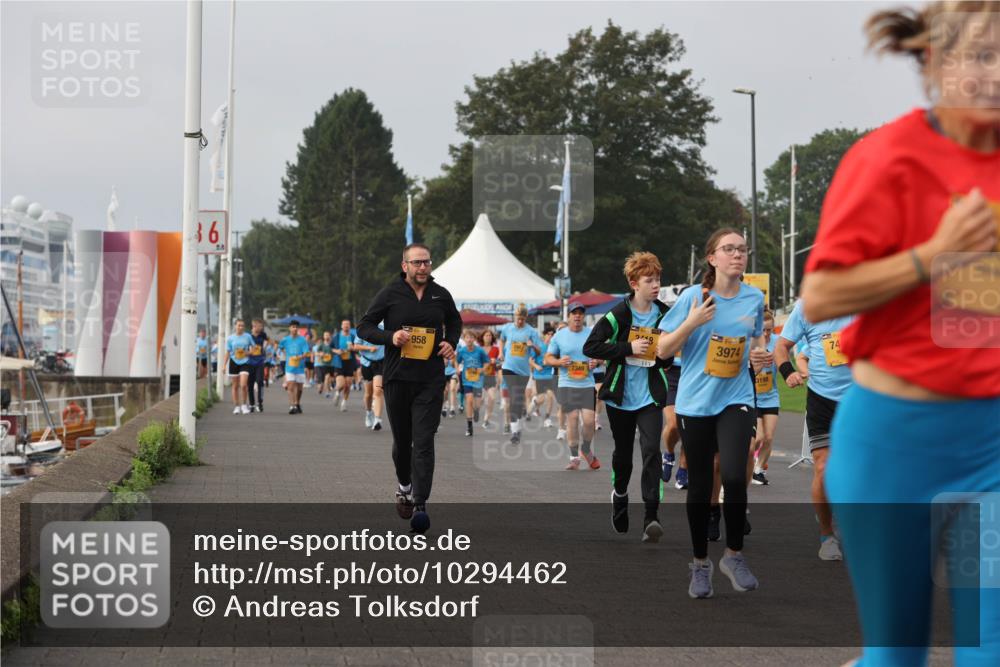 13.09.2026 - Kiel Lauf Andreas Tolksdorf http://msf.ph/oto/10294462 13.09.2026 09:26:59 Kiellinie 36, 958, 2018, 3974, 3198 meine-sportfotos.de