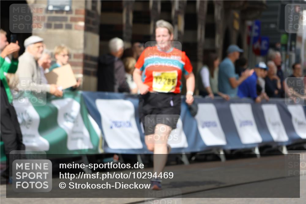 13.09.2026 - 21. swb-Marathon Bremen Strokosch-Dieckow http://msf.ph/oto/10294469 13.09.2026 11:20:33 Ziel 11244, 11333, 11337, 12374, 11529, 11530, 11675, 12153, 12316, 12317 meine-sportfotos.de