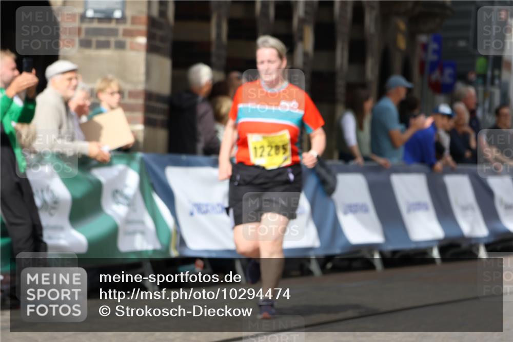 13.09.2026 - 21. swb-Marathon Bremen Strokosch-Dieckow http://msf.ph/oto/10294474 13.09.2026 11:20:33 Ziel 11244, 11333, 11337, 12374, 11529, 11530, 11675, 12153, 12316, 12317 meine-sportfotos.de