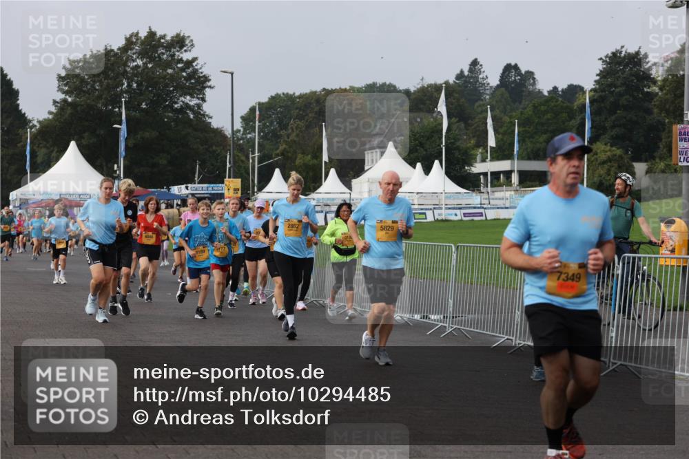 13.09.2026 - Kiel Lauf Andreas Tolksdorf http://msf.ph/oto/10294485 13.09.2026 09:27:07 Kiellinie 6048, 8189, 117, 2852, 5829, 7349 meine-sportfotos.de