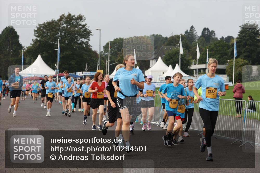 13.09.2026 - Kiel Lauf Andreas Tolksdorf http://msf.ph/oto/10294501 13.09.2026 09:27:10 Kiellinie 312, 6048, 10408, 9385, 8189, 3717, 38, 2852 meine-sportfotos.de