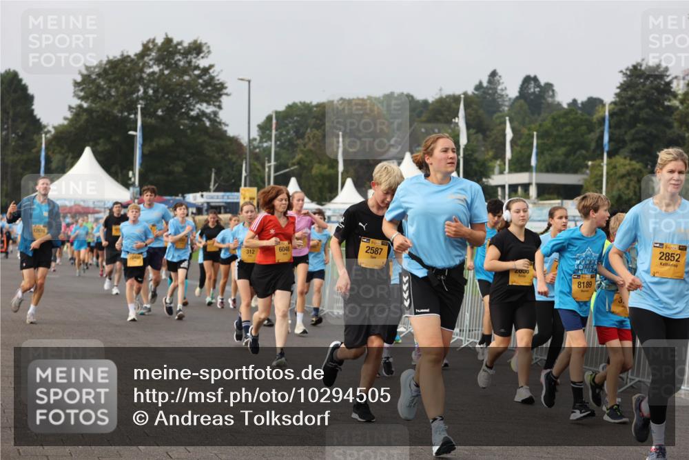 13.09.2026 - Kiel Lauf Andreas Tolksdorf http://msf.ph/oto/10294505 13.09.2026 09:27:11 Kiellinie 12678, 6048, 2587, 312, 10408, 2030, 8189, 2852 meine-sportfotos.de