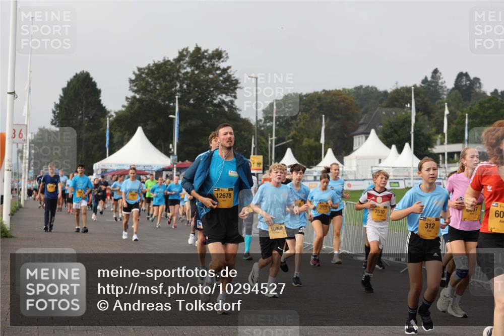 13.09.2026 - Kiel Lauf Andreas Tolksdorf http://msf.ph/oto/10294527 13.09.2026 09:27:14 Kiellinie 36, 39, 12678, 10498, 3509, 7510, 38, 312, 37, 60 meine-sportfotos.de