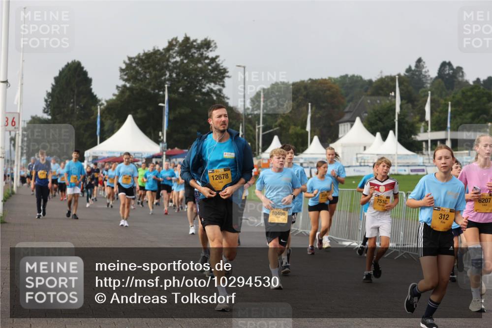 13.09.2026 - Kiel Lauf Andreas Tolksdorf http://msf.ph/oto/10294530 13.09.2026 09:27:14 Kiellinie 36, 12678, 10498, 7510, 312, 6207 meine-sportfotos.de