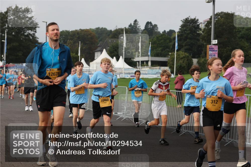 13.09.2026 - Kiel Lauf Andreas Tolksdorf http://msf.ph/oto/10294534 13.09.2026 09:27:15 Kiellinie 38, 12678, 501, 10498, 4173, 39, 312 meine-sportfotos.de