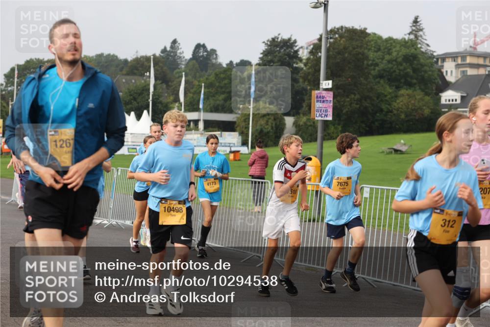 13.09.2026 - Kiel Lauf Andreas Tolksdorf http://msf.ph/oto/10294538 13.09.2026 09:27:16 Kiellinie 126, 10498, 4173, 38, 7675, 510, 32, 312, 1, 39, 207 meine-sportfotos.de