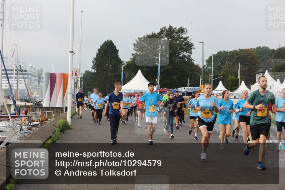13.09.2026 - Kiel Lauf Andreas Tolksdorf http://msf.ph/oto/10294579 13.09.2026 09:27:22 Kiellinie 36, 4166, 7494, 9841, 8126 meine-sportfotos.de