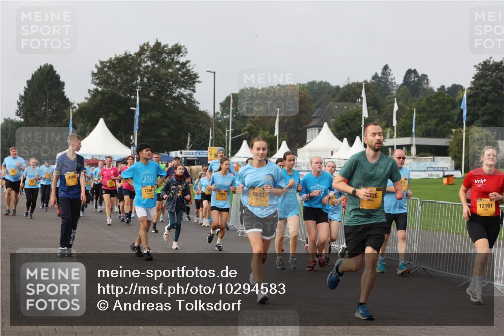 13.09.2026 - Kiel Lauf Andreas Tolksdorf http://msf.ph/oto/10294583 13.09.2026 09:27:23 Kiellinie 4166, 7494, 1418, 9841, 26, 011, 12161 meine-sportfotos.de